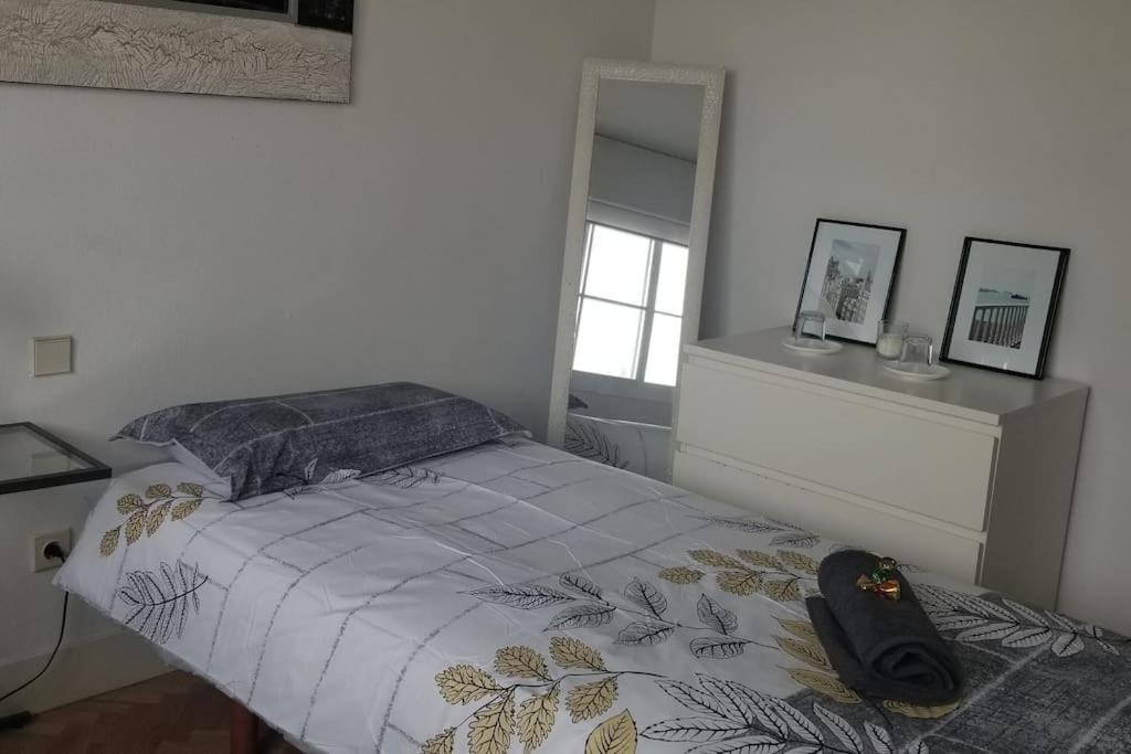 Appartamento Casa De Mirtha Madrid Esterno foto